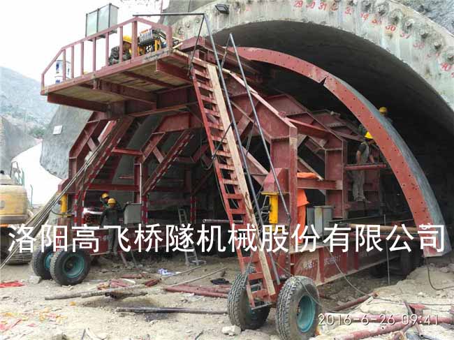 襯砌臺(tái)車的驅(qū)動(dòng)方式有哪些？